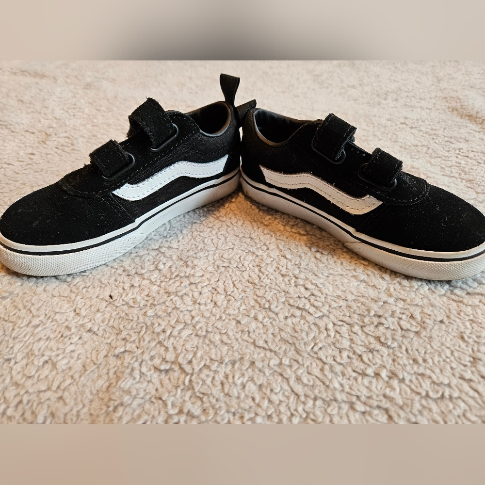 Vans Classic Sneaker Toddler size 8